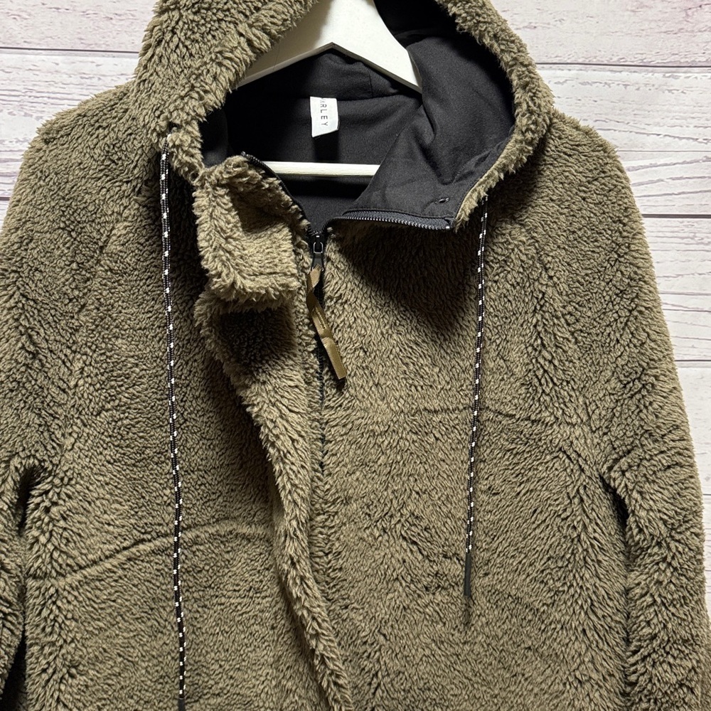 Varley Teddy Jacket - Picture 4 of 9